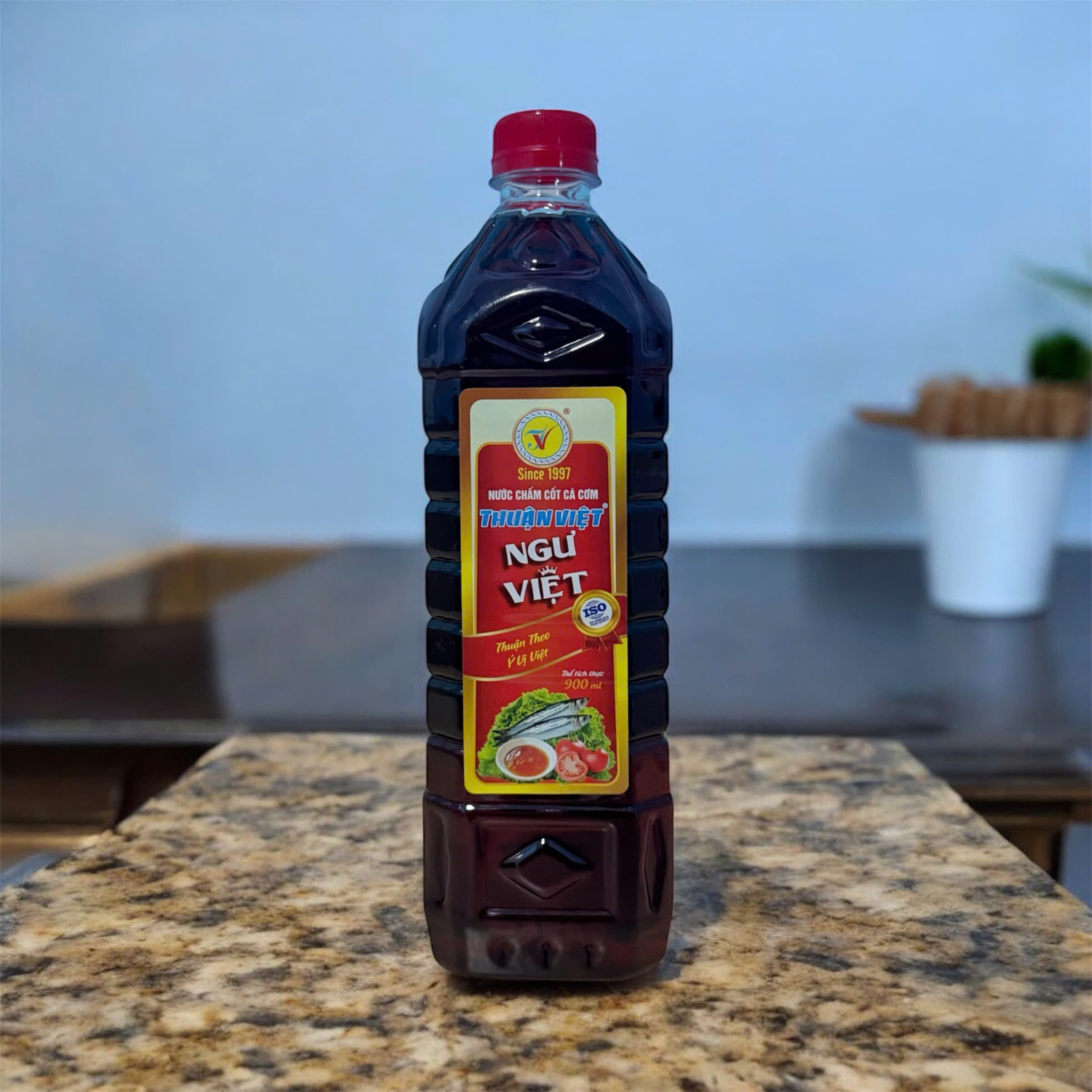 Nước chấm Cá cơm Ngư Việt  900ml (15 chai/thùng)