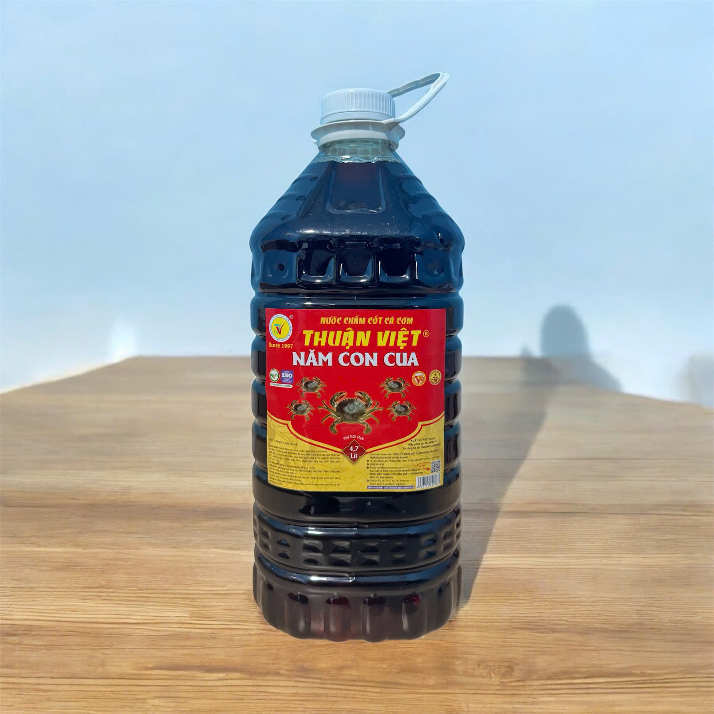 Nước chấm cốt cá cơm 5 CON CUA 4,7 lít