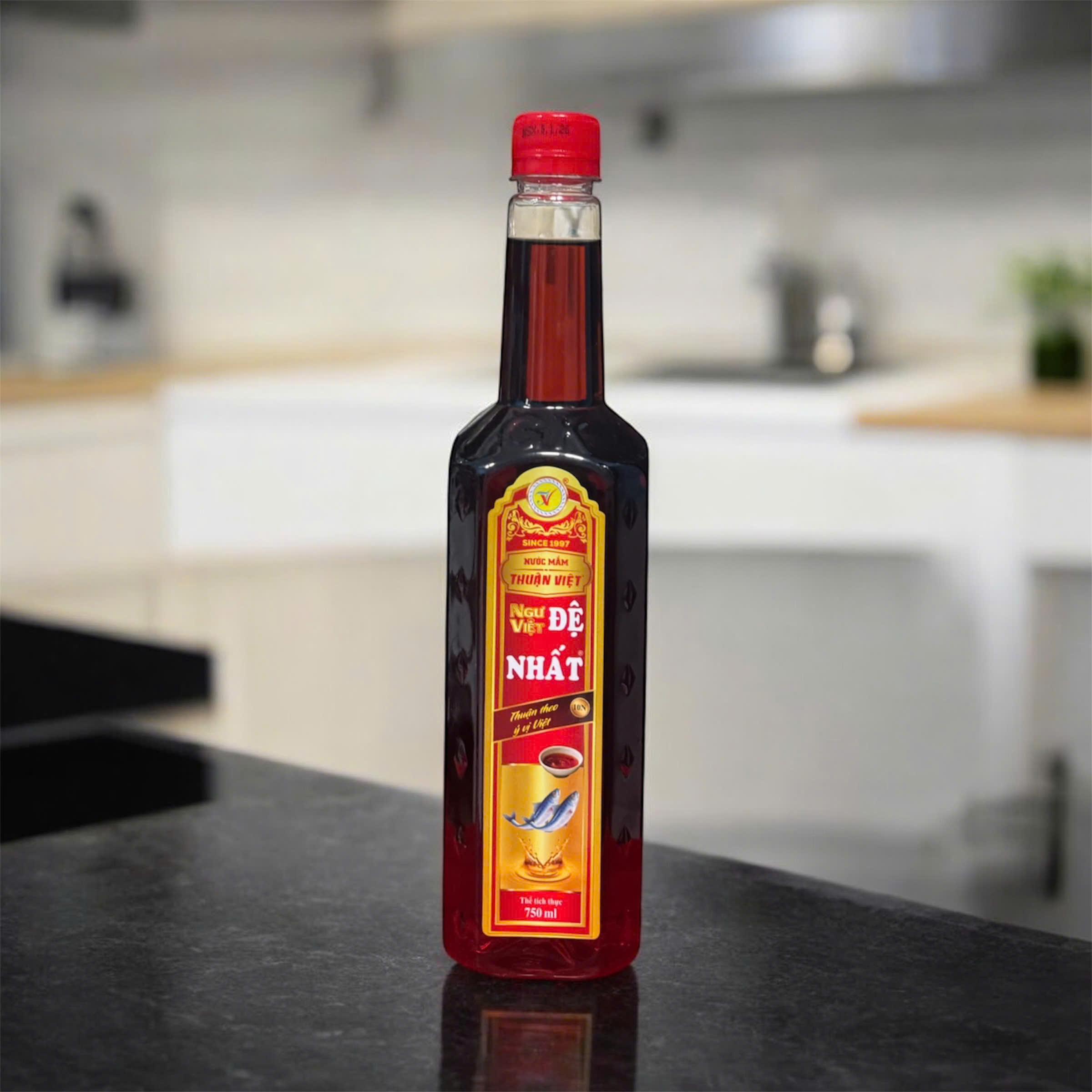 Nước mắm cá cơm Đệ Nhất 10N - 750ml (18 chai/thùng)